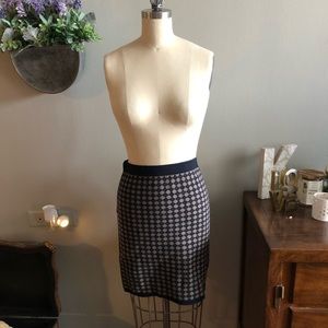 Club Monaco knit skirt